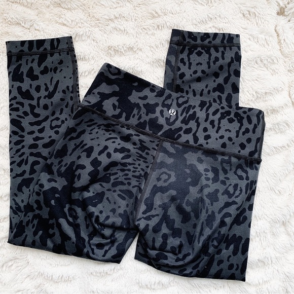 lululemon athletica Pants - lululemon Black Patterned Leggings